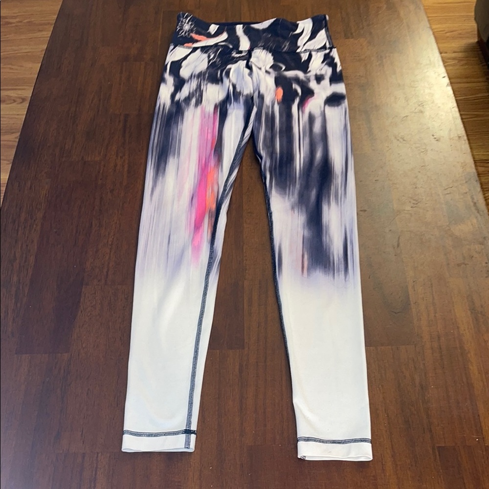 Lululemon Wunder Under Pant Engineered Mirage Deep Indigo. Size 4.